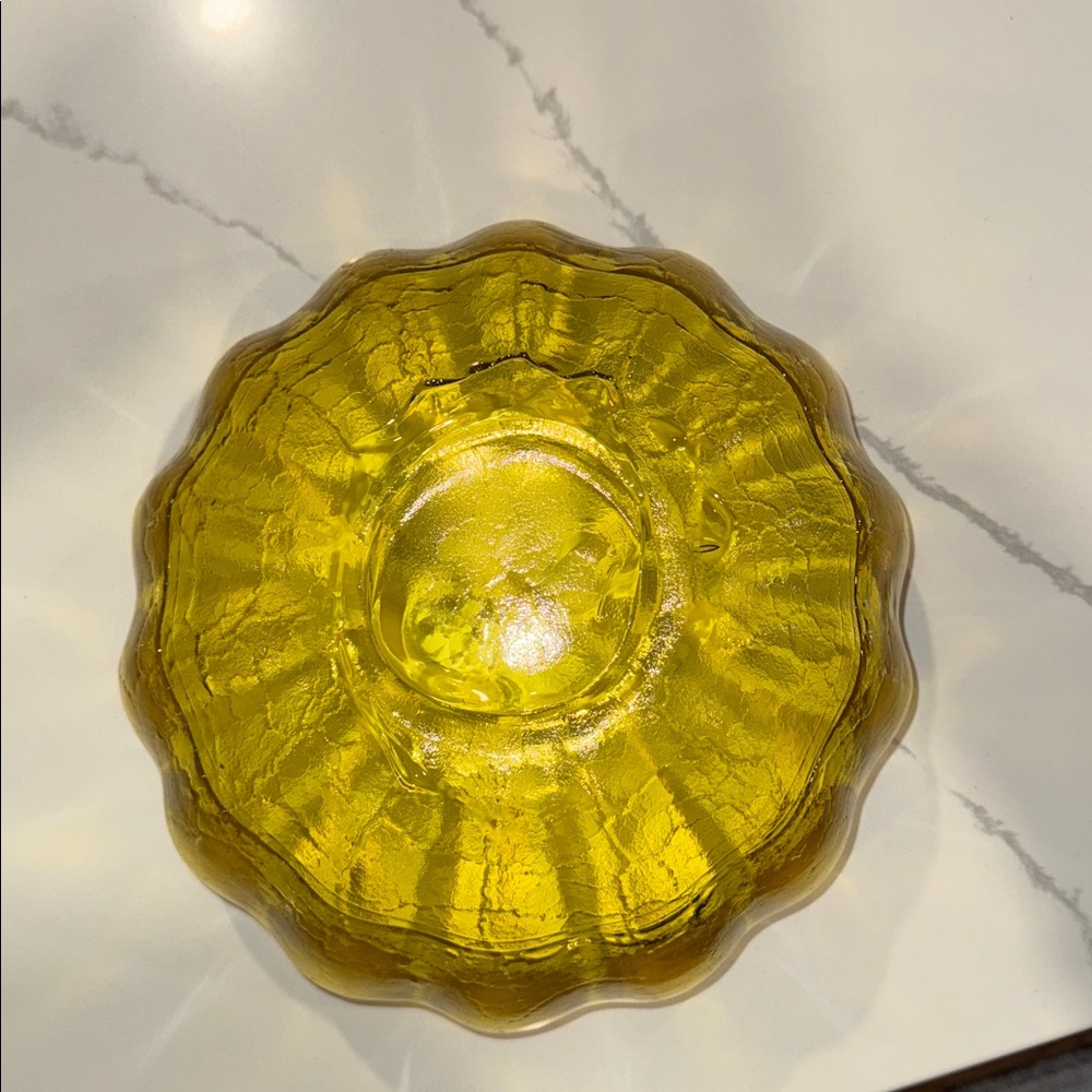 large Blenko Lotus cadmium glass bowl - Picture 4 of 6